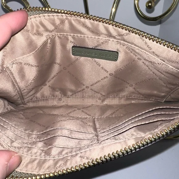 Michael Kors Clutch - Picture 8 of 8